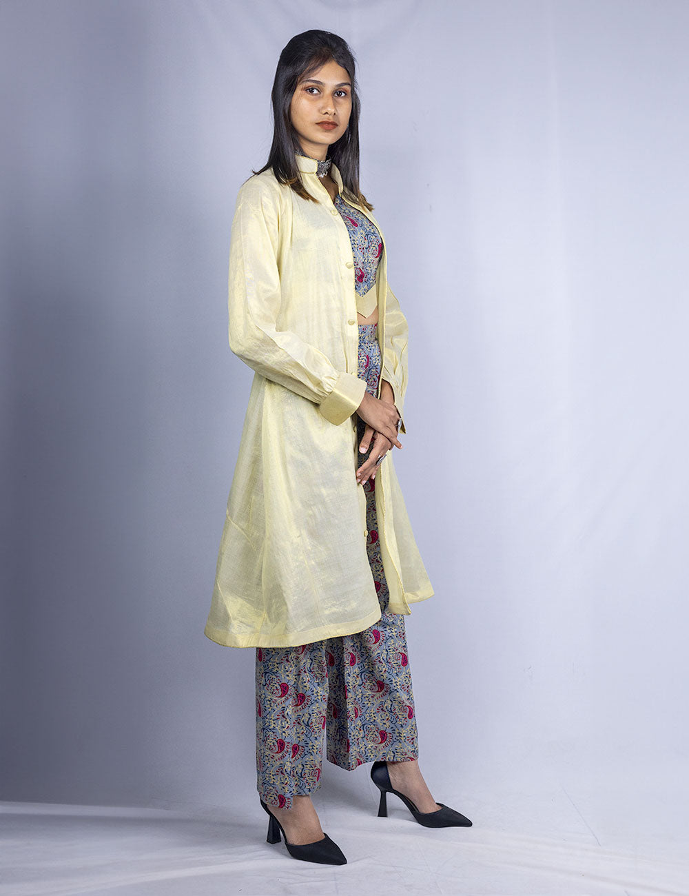 The Blend ā A blend of modernism and traditional Ajrak and Kerala kasavu (Tri-set )