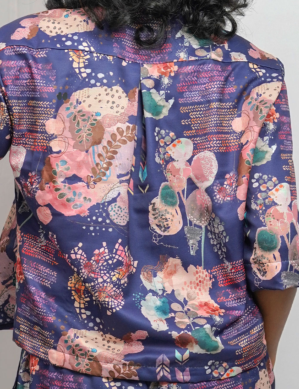 The Belly-Bust Beat – Oxford Blue with Mauve Pink Flowery Co-Ords